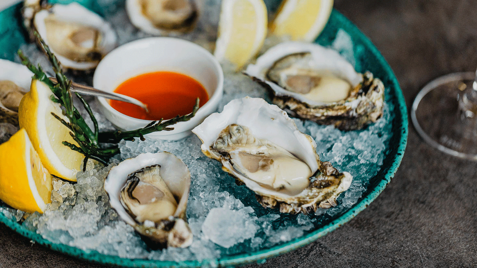 Lodo Ostraria e Marisqueira Faro Portugal oysters